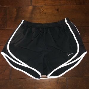 Black Nike shorts